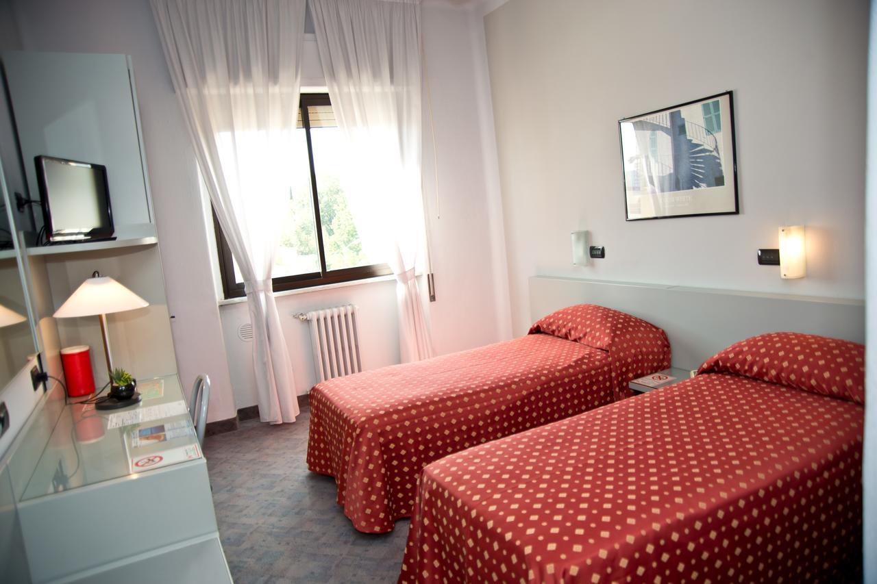 Hotel Milano 피스토이아 외부 사진